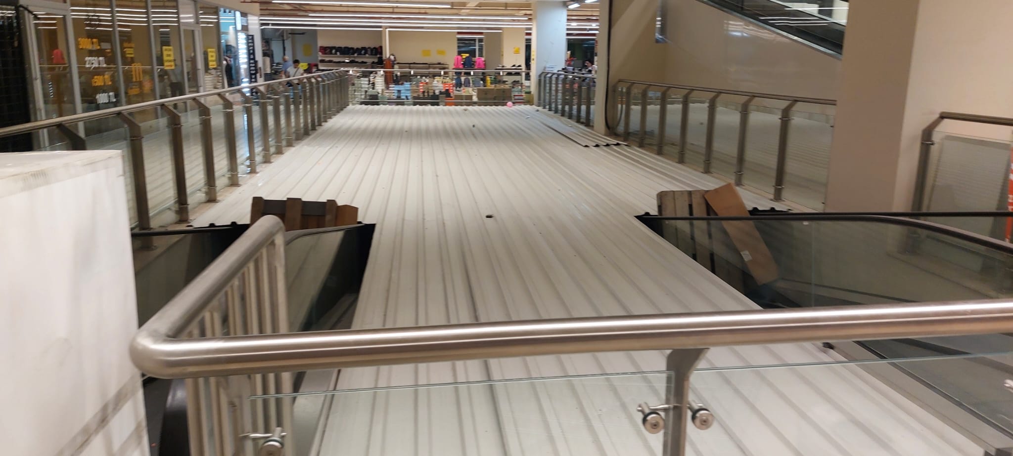 Trapez sac cephe kaplama uygulaması